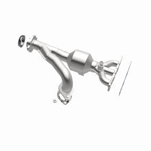 Load image into Gallery viewer, MagnaFlow Direct Fit Catalytic Converter 04-05 Mitsu Endeavor 3.8L