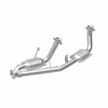 Load image into Gallery viewer, MagnaFlow Direct Fit Catalytic Converter 96-99 Ford Taurus3.0L 50S