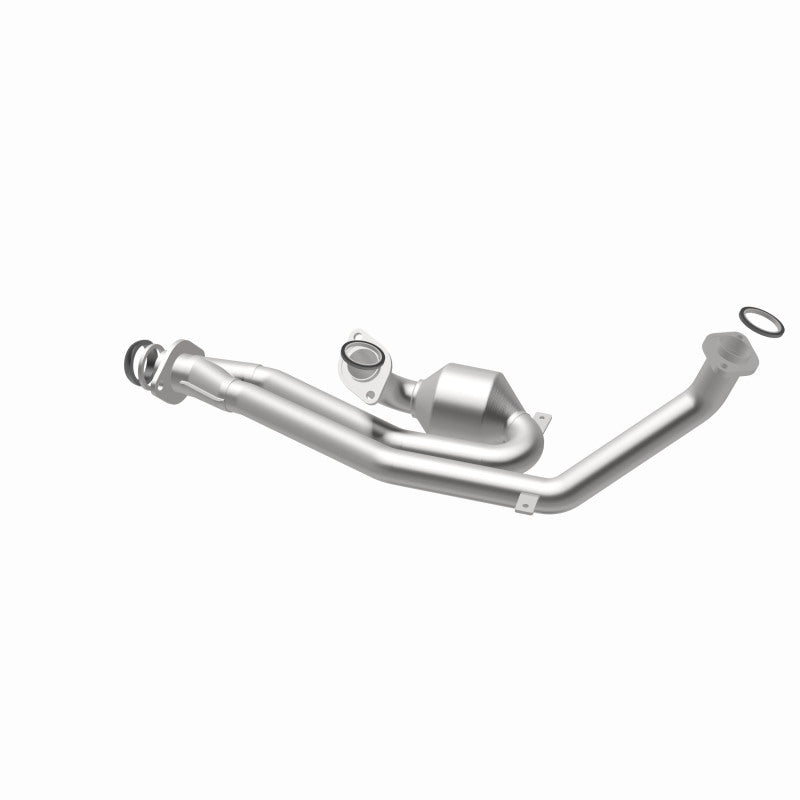 MagnaFlow Direct Fit Catalytic Converter 01-03 Toyota Sienna 3.0L