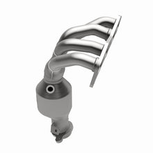 Load image into Gallery viewer, MagnaFlow Direct Fit Catalytic Converter 2009-2010 Pontiac Vibe 2.4L