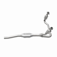 Load image into Gallery viewer, MagnaFlow Direct Fit Catalytic Converter 00-03 Dodge Dakota 2WD 4.7L