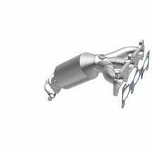 Load image into Gallery viewer, MagnaFlow Direct Fit Catalytic Converter 05-08 Hyundai Tucson/Kia Sportage 2.7 L P/S Manifold AWD