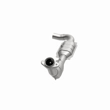 Load image into Gallery viewer, MagnaFlow Direct Fit Catalytic Converter 99 F150 4.6L V8 D/S 2WD
