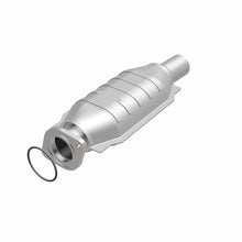 Load image into Gallery viewer, MagnaFlow Direct Fit Catalytic Converter 05-07 Ford Freestyle 3.0L