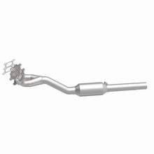 Load image into Gallery viewer, MagnaFlow Direct Fit Catalytic Converter 98-03 VW Beetle 2.0L