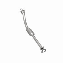 Load image into Gallery viewer, MagnaFlow Direct Fit Catalytic Converter 98-01 GM MidSize 3.1L