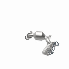 Load image into Gallery viewer, MagnaFlow Direct Fit Catalytic Converter 04-06 Toyota Sienna 3.3L