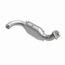 Load image into Gallery viewer, MagnaFlow Direct Fit Catalytic Converter 07-08 Expe/Nav 5.4L D/S OEM