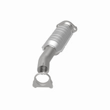Load image into Gallery viewer, MagnaFlow Direct Fit Catalytic Converter 04 Toyota Sienna 3.3L
