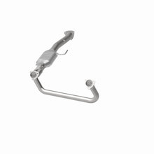 Load image into Gallery viewer, MagnaFlow Direct Fit Catalytic Converter Astro-Safari Van 96-99