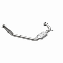 Load image into Gallery viewer, MagnaFlow Direct Fit Catalytic Converter ISUZU RODEO 2.2L OEM