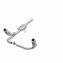 Load image into Gallery viewer, MagnaFlow Direct Fit Catalytic Converter 00-03 Dodge Dakota 2WD 4.7L