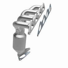 Load image into Gallery viewer, MagnaFlow Direct Fit Catalytic Converter 01-05 Dodge Stratus 2.4L