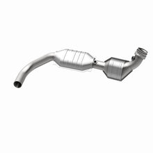 Load image into Gallery viewer, MagnaFlow Direct Fit Catalytic Converter 03 Lincoln Navigator 5.4L