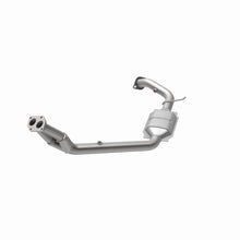 Load image into Gallery viewer, MagnaFlow Direct Fit Catalytic Converter ISUZU RODEO 2.2L OEM