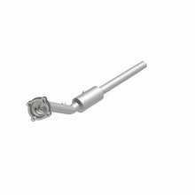 Load image into Gallery viewer, MagnaFlow Direct Fit Catalytic Converter 2003 Volkswagen Golf 1.8L