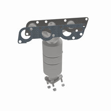 Load image into Gallery viewer, MagnaFlow Direct Fit Catalytic Converter 04-05 Suz Verona2.5 Manifold Front