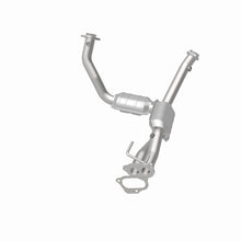 Load image into Gallery viewer, MagnaFlow Direct Fit Catalytic Converter 04 Ranger/Bser 3.0 Front 50S