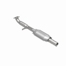 Load image into Gallery viewer, MagnaFlow Direct Fit Catalytic Converter Volvo S40/V40 1.9L Rear
