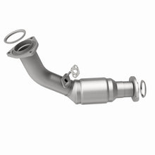 Load image into Gallery viewer, MagnaFlow Direct Fit Catalytic Converter 99-02 4Runner Front 3.4L