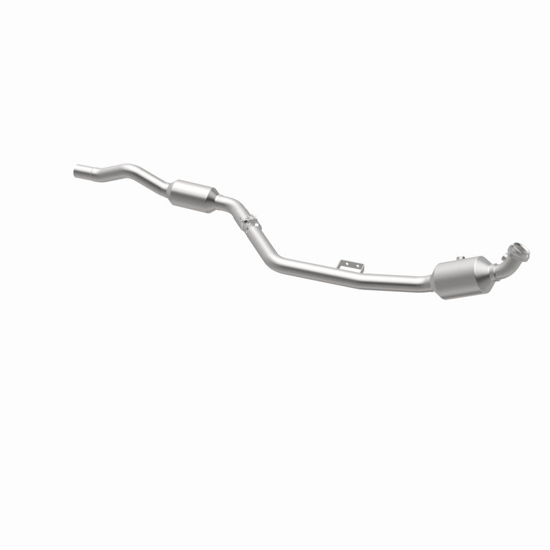 MagnaFlow Direct Fit Catalytic Converter OEM 2007 Mercedes-Benz E350 Underbody - 69.125in Length 5411666
