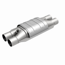 Load image into Gallery viewer, MagnaFlow Universal Catalytic Converter 2 D/D W/O2 Boss