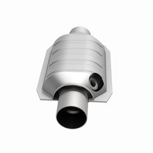 Load image into Gallery viewer, MagnaFlow Universal Catalytic Converter 2.25 W/Dual O2 Boss