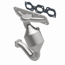 Load image into Gallery viewer, MagnaFlow Direct Fit Catalytic Converter 01-02 Cougar 2.5L Front