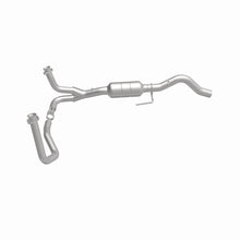 Load image into Gallery viewer, MagnaFlow Direct Fit Catalytic Converter California Grade 00-01 Dodge Durango 5.9L