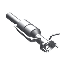 Load image into Gallery viewer, MagnaFlow Direct Fit Catalytic Converter 06 Focus ZX3 2.0/2.3L