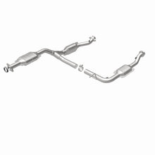 Load image into Gallery viewer, MagnaFlow DF Catalytic Conv 02-03 Ford Explorer 4.0L / 02-03 Mercury Mountaineer 4.0L (California)