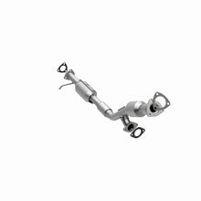 Load image into Gallery viewer, MagnaFlow Direct Fit Catalytic Converter 02-03 Saturn Vue 3.0L Rear
