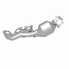 Load image into Gallery viewer, MagnaFlow Direct Fit Catalytic Converter 01-04 Nissan Frontier Passenger Side Manifold