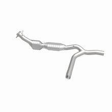 Load image into Gallery viewer, MagnaFlow Direct Fit Catalytic Converter 01-03 Ford F150 5.4L Passenger Side
