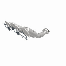 Load image into Gallery viewer, MagnaFlow Direct Fit Catalytic Converter 08-09 Ford Focus 2.0L