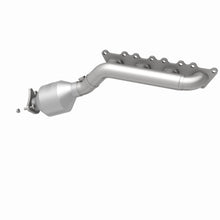 Load image into Gallery viewer, MagnaFlow Direct Fit Catalytic Converter 2009 Kia Borrego 4.6L Passenger Side