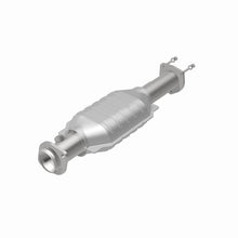 Load image into Gallery viewer, MagnaFlow Direct Fit Catalytic Converter 00-04 Jeep Wrangler 4.0L Rear/2.4L/2.5L