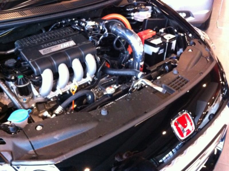 Injen 11 Honda CRZ Hybrid 1.5L 4 cyl (Manual Only) Polished Cold Air Intake w/ MR Technology - GTR Auto