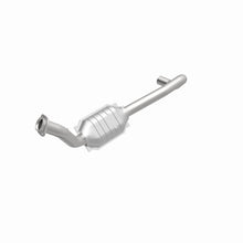 Load image into Gallery viewer, MagnaFlow Direct Fit Catalytic Converter 04-05 Dodge Ram 1500 Pickup 5.7L D/S