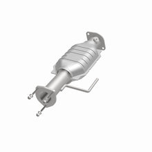 Load image into Gallery viewer, MagnaFlow Direct Fit Catalytic Converter Jeep Wrangler 00-04 OEM