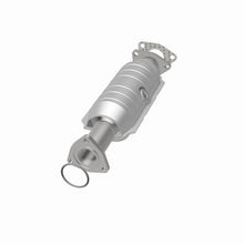 Load image into Gallery viewer, MagnaFlow Direct Fit Catalytic Converter 03-04 Honda Pilot 3.5L OEM