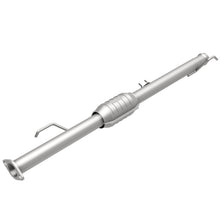 Load image into Gallery viewer, MagnaFlow Direct Fit Catalytic Converter 00-04 Tundra Rear 3.4L
