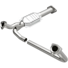 Load image into Gallery viewer, MagnaFlow Direct Fit Catalytic Converter 1995 Chevrolet G10/G20/G30 4.3L/5.0L/5.7L