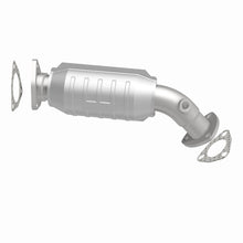 Load image into Gallery viewer, MagnaFlow Direct Fit Catalytic Converter Audi 97-05 A4/A4 Quattro / Volkswagen 00-05 Passat 1.8L