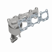 Load image into Gallery viewer, MagnaFlow Direct Fit Catalytic Converter 13-14 Santa Fe 3.3L Manifold