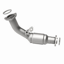 Load image into Gallery viewer, MagnaFlow Direct Fit Catalytic Converter 99-02 4Runner Front 3.4L