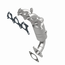 Load image into Gallery viewer, MagnaFlow DF Cat Conv 07-11 Chrysler Sebring 2.7L Rr Manifold/08-10 Dodge Avenger 2.7L Rear Manifold