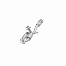 Load image into Gallery viewer, MagnaFlow Direct Fit Catalytic Converter 97-01 Toyota Camry 3.0L / 96-98 Lexus ES300 3.0L