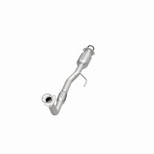 Load image into Gallery viewer, MagnaFlow Direct Fit Catalytic Converter 97-01 Toyota Camry 2.2L