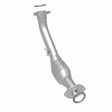 Load image into Gallery viewer, MagnaFlow Direct Fit Catalytic Converter 01 Toyota Tacoma 2.4L Fron